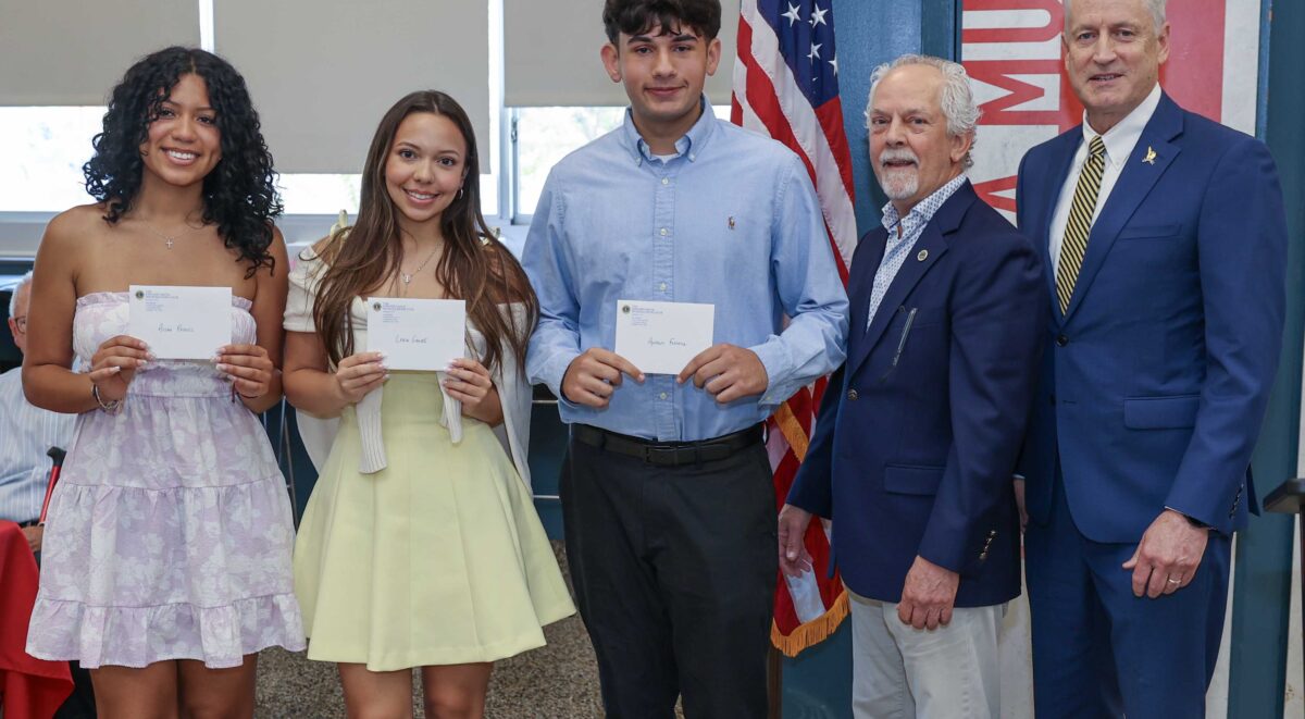 Mineola High School Scholarship Contribution